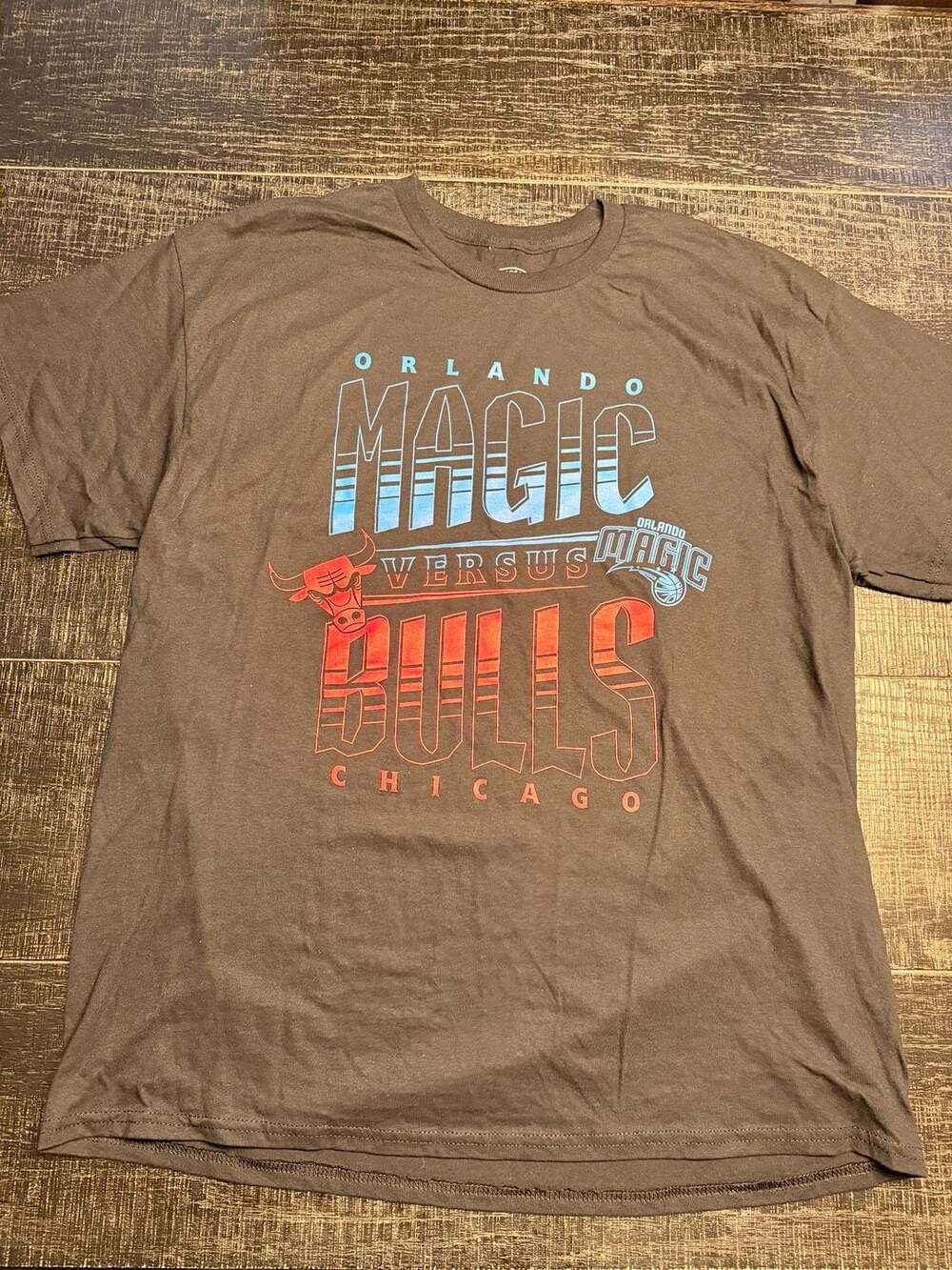 Orlando Magic Versus Chicago Bulls T-Shirt Men's XL Enemy Ink Cotton